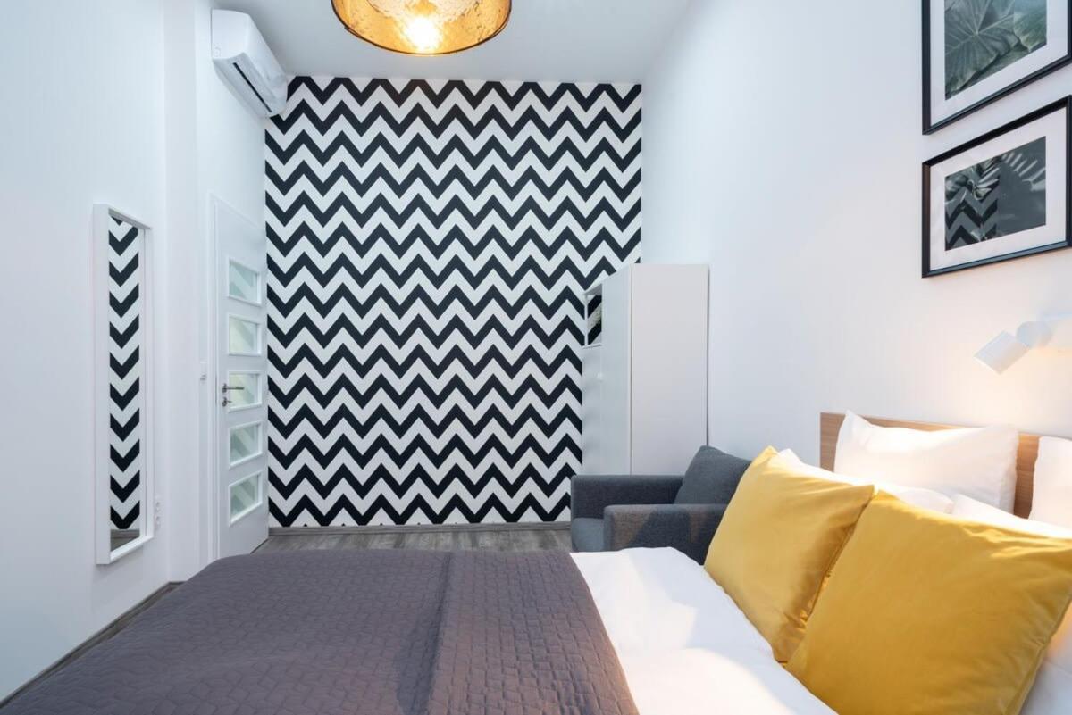 Apartament Huge Aparment In The Center With Air Conditioning *