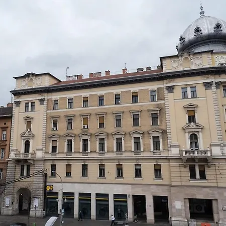 Huge Aparment In The City Center With Air Conditioning Budapest Exterior photo